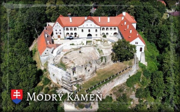 Pryskyřičná magnetka - Hrad Modrý Kameň II.